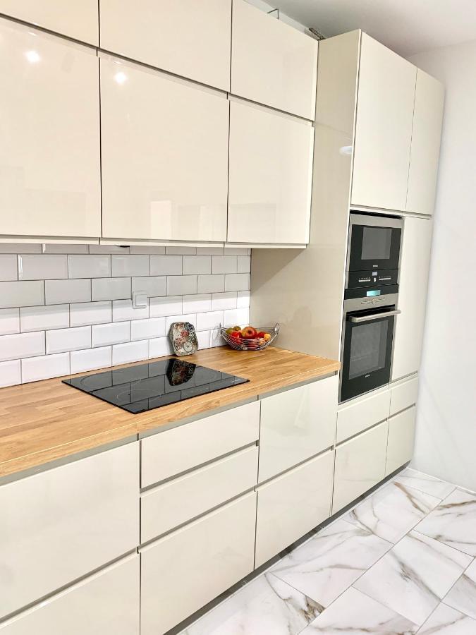 Cozy Apartment With Parking Near The City Center เอเธนส์ ภายนอก รูปภาพ