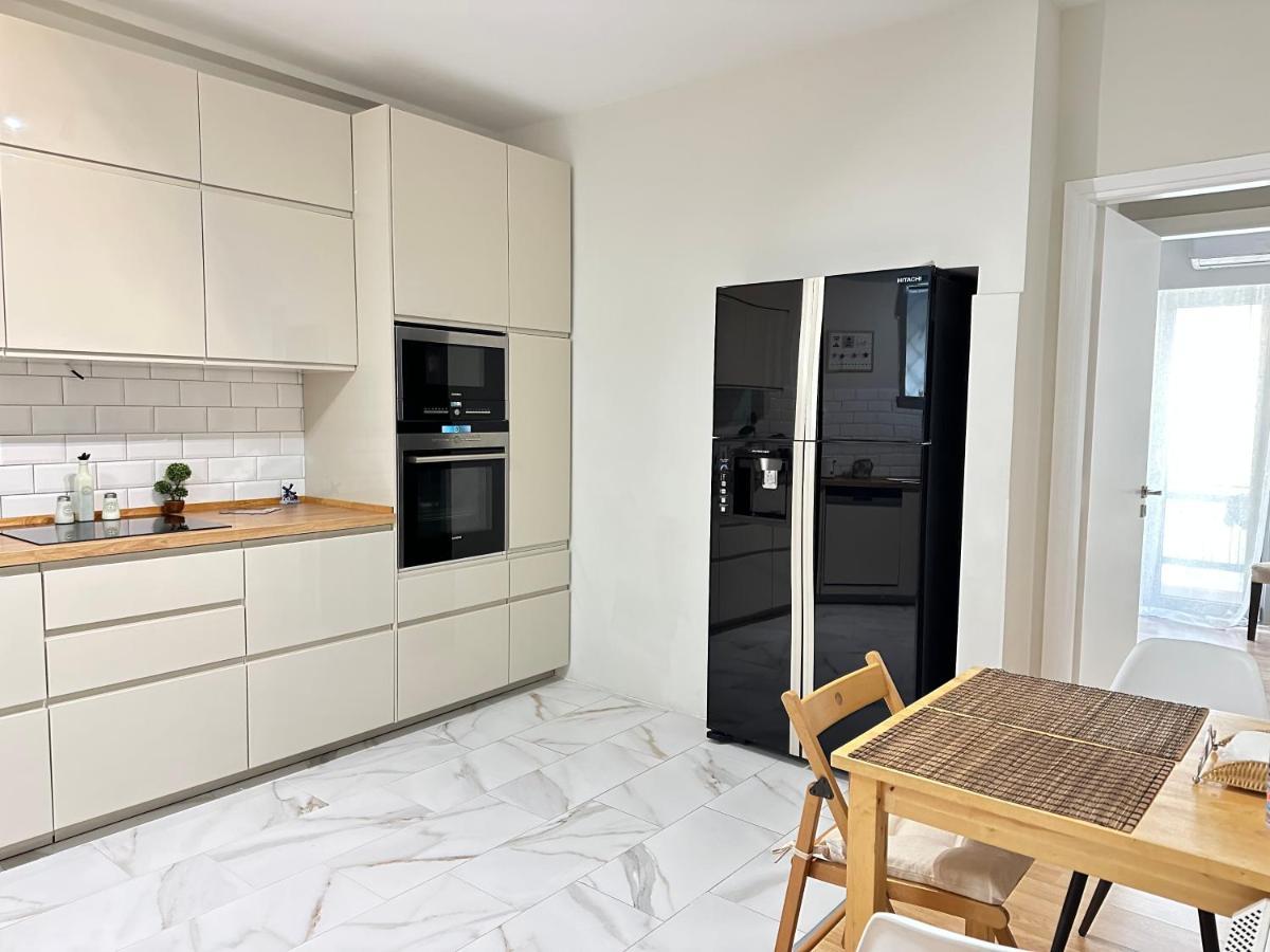 Cozy Apartment With Parking Near The City Center เอเธนส์ ภายนอก รูปภาพ