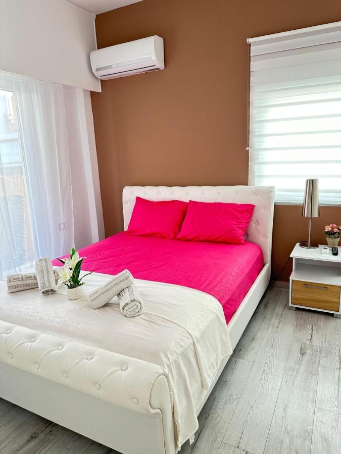 Cozy Apartment With Parking Near The City Center เอเธนส์ ภายนอก รูปภาพ