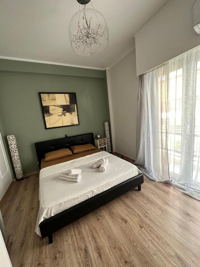 Cozy Apartment With Parking Near The City Center เอเธนส์ ภายนอก รูปภาพ