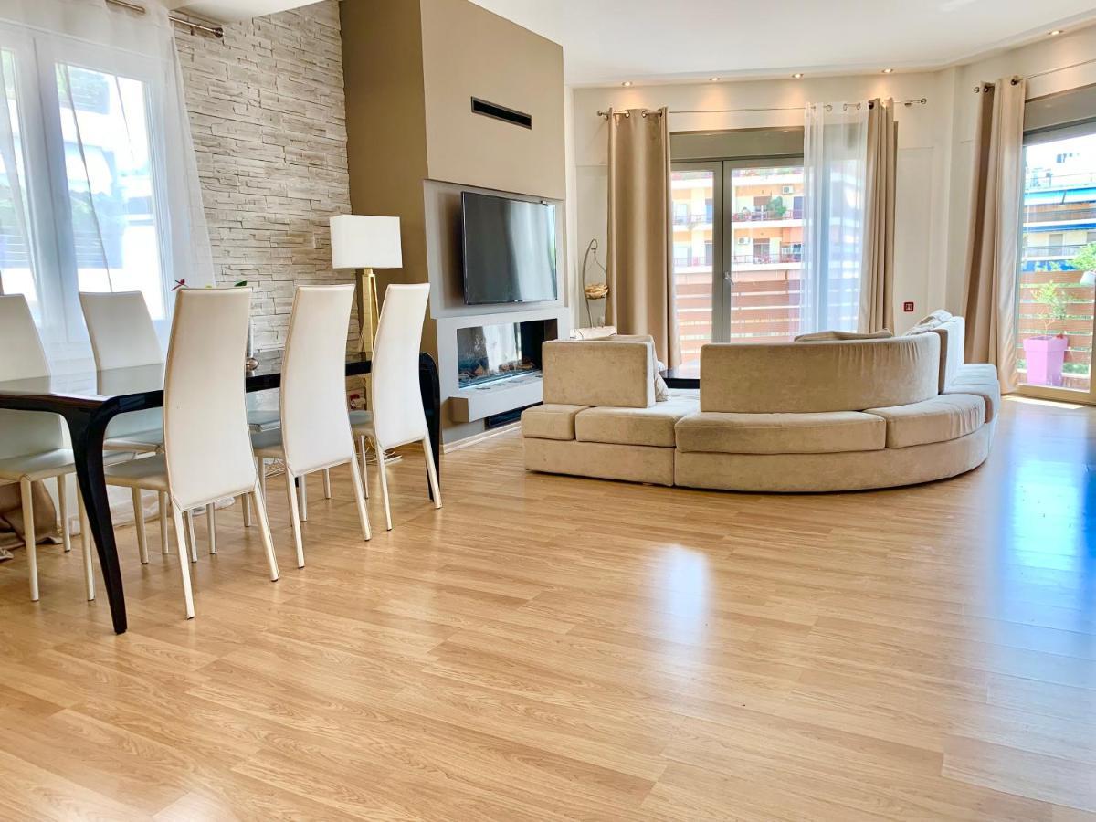 Cozy Apartment With Parking Near The City Center เอเธนส์ ภายนอก รูปภาพ