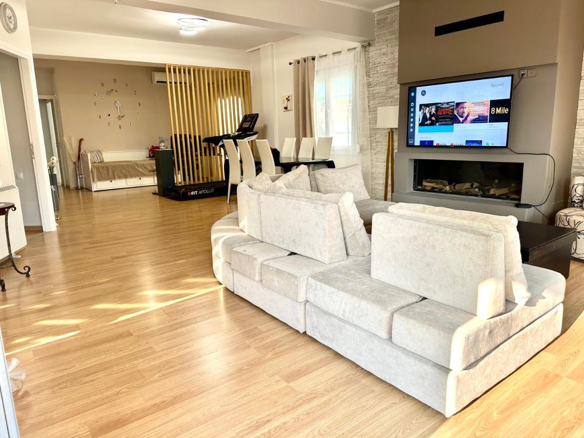 Cozy Apartment With Parking Near The City Center เอเธนส์ ภายนอก รูปภาพ