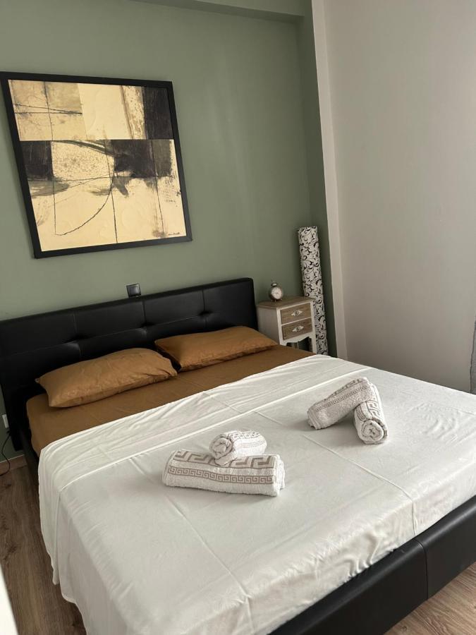 Cozy Apartment With Parking Near The City Center เอเธนส์ ภายนอก รูปภาพ